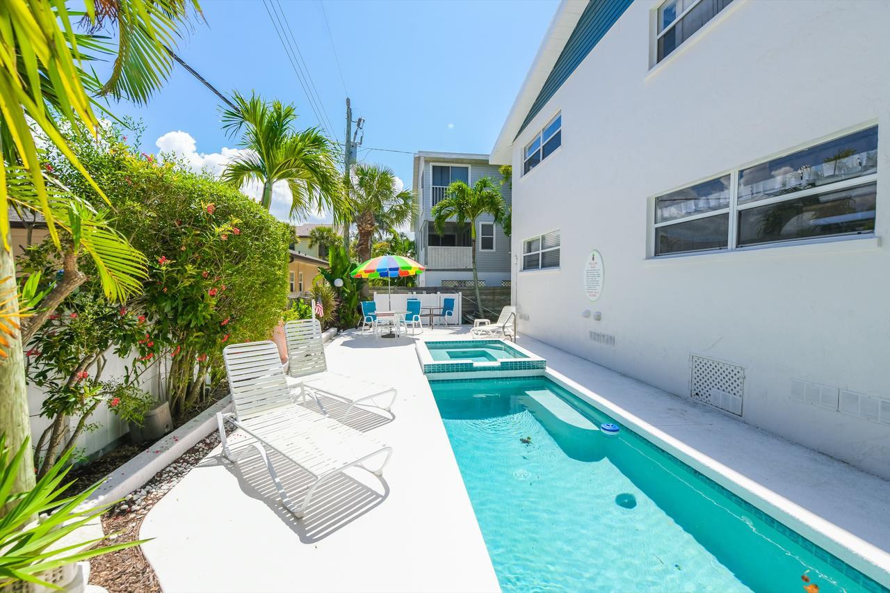 Ljs Cottages On Siesta Key By Beachside Management Exterior photo