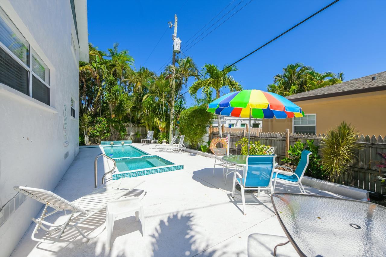 Ljs Cottages On Siesta Key By Beachside Management Exterior photo